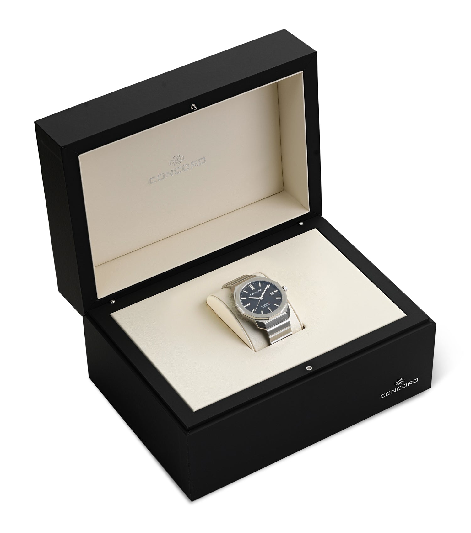 Stainless steel, black dial,
additional black rubber strap