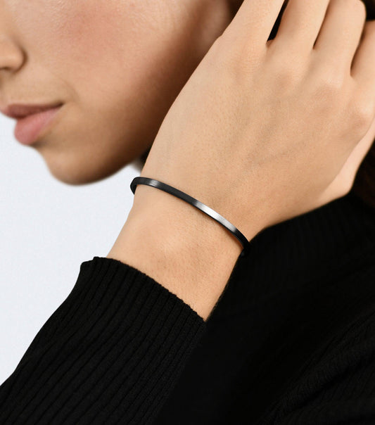 7g black silver ribbon bracelet